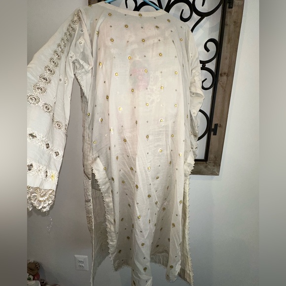 Qalamkar Fancy Lawn Shalwar Kameez - Picture 2 of 3